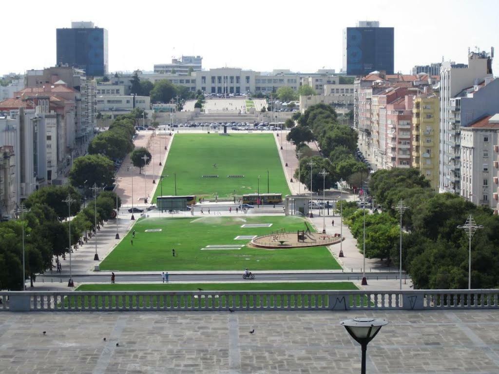 Ledi'S Housing Apartment Lisbon Bagian luar foto